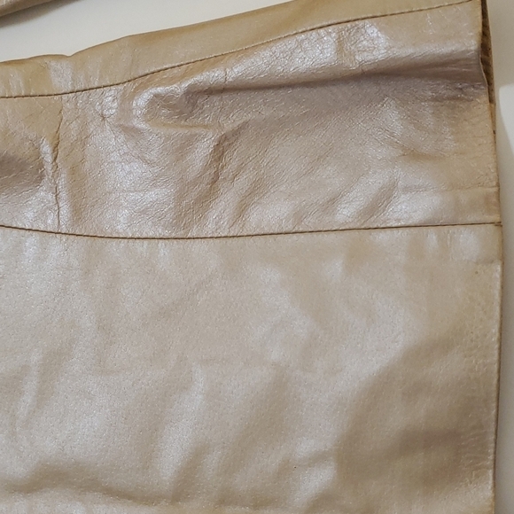 Danier metallic gold 100% leather button up jacket size small - Picture 5 of 9